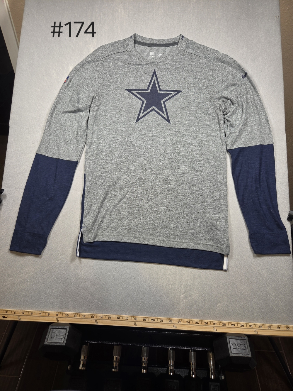Nike NFL Dallas Cowboys Sideline Player Dri-FIT Long Sleeve Shirt - Men's Small